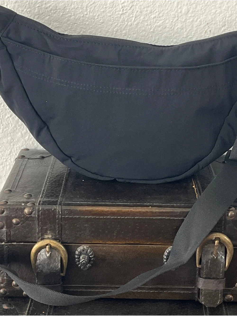 Black Gymshark Crossbody Sling Bag